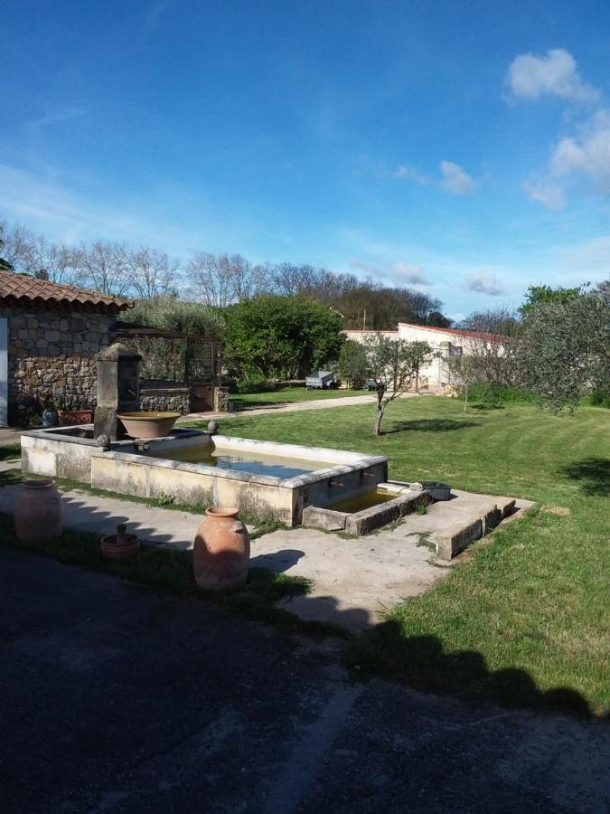 Clos St Jean Batiste Tourves Exterior foto